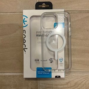 Speck clear MagSafe case